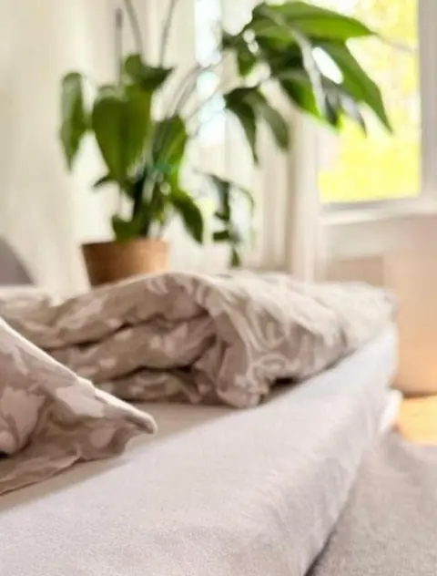 Kanapéágy memóriahabos fedőmatraccal – West Budapest Apartman